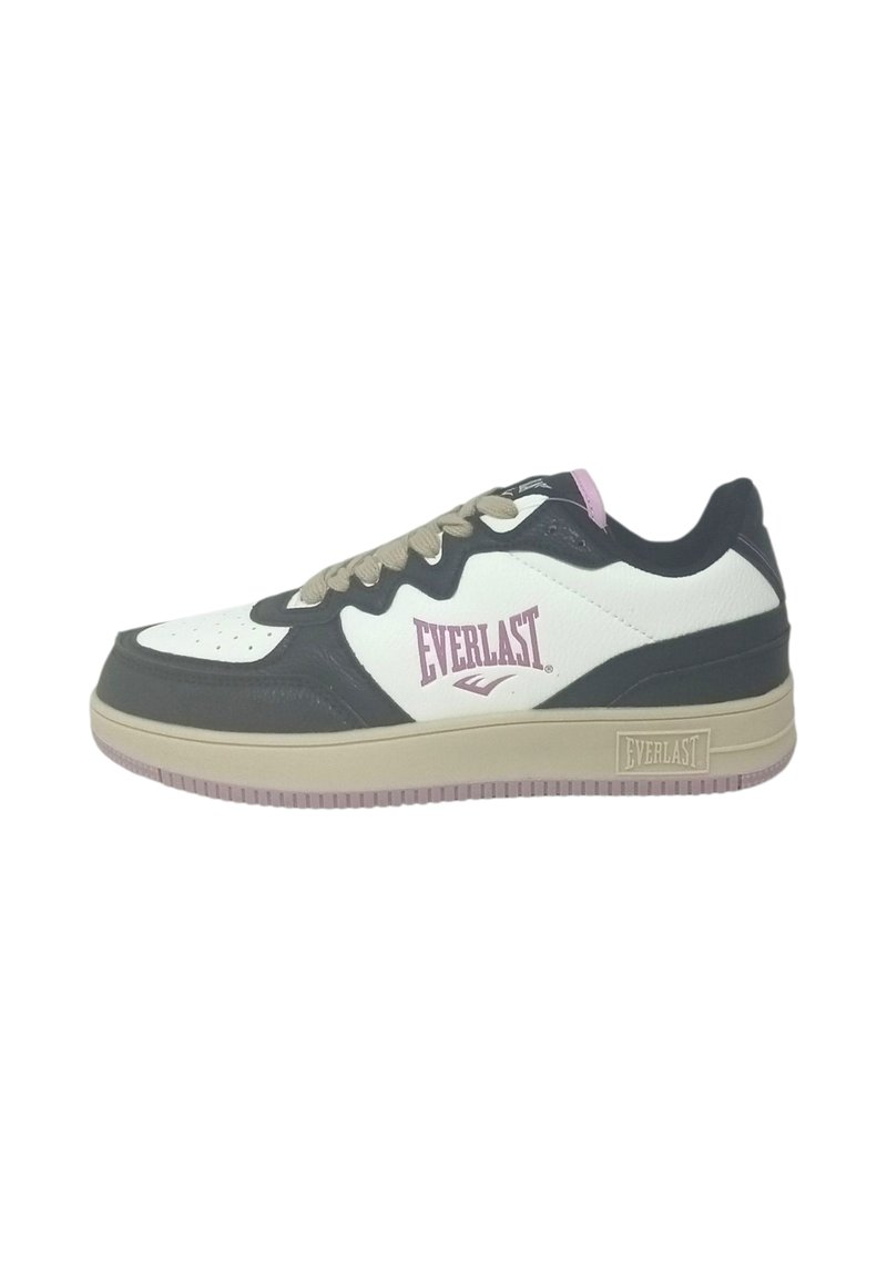 Sneakers Everlast con tomaia in pelle bianca, accenti neri e suola beige. Presentano un logo rosa, punta rotonda e design con lacci.