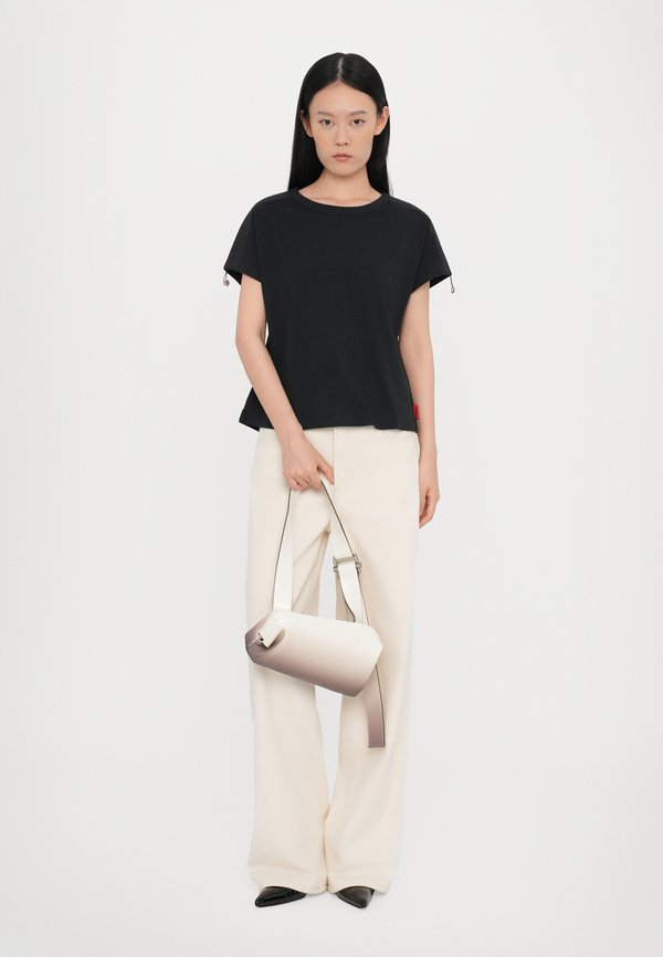 COIMBRA - Basic T-shirt - schwarz3