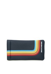 Cartera de neopreno negro con rayas retro en azul, rojo, amarillo y naranja. Logotipo de la marca impreso en el lateral. Textura suave, forma rectangular.
