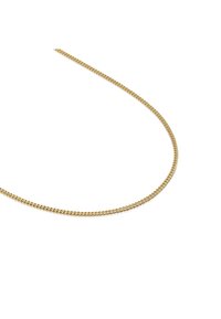 Collar de cadena de oro delgada con diseño de cadena curb de eslabones ajustados sobre un fondo blanco.