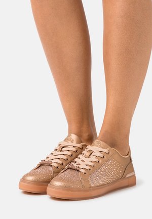 DISNEY GLASSSNEAKER - Joggesko - bone
