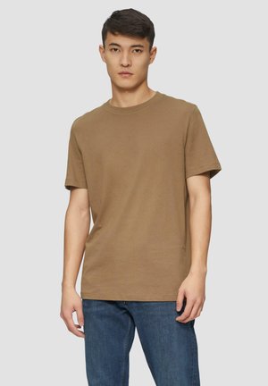 - T-shirt basic