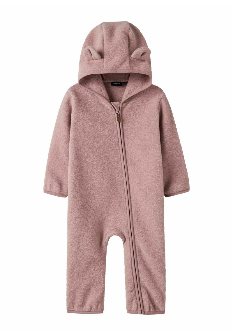 Roze fleece baby jumpsuit met capuchon, voorzien van kleine oortjes en een rits aan de voorkant.