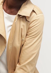 Miss Selfridge Trenčkot - beige