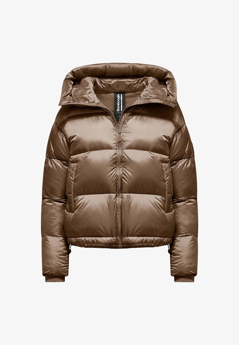 Brązowa, ocieplana kurtka puchowa z zamkiem z przodu i kapturem. Posiada połyskującą fakturę i prążkowane mankiety. Szycie tworzy wzór pikowany.