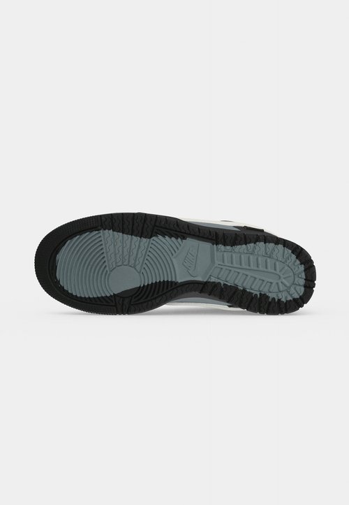 Nike DUNK LOW GORE EX - Trainers - oil grey/summit white/dove grey/black — photo 6