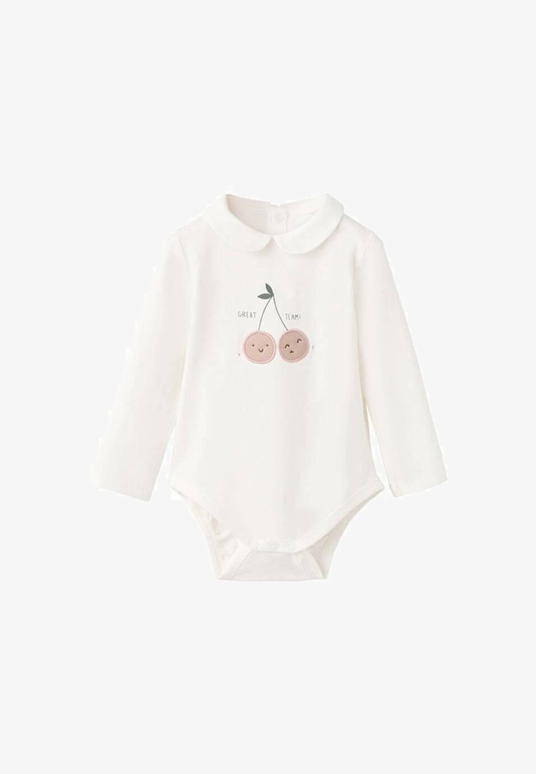 Biele detské body s dlhým rukávom a golierom, zdobené vyšívanými čerešňami a nápisom "Great Team!", vyrobené z jemnej bavlnenej zmesi.