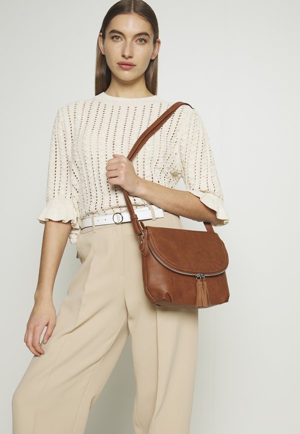 TTLARI - Umhängetasche - cognac