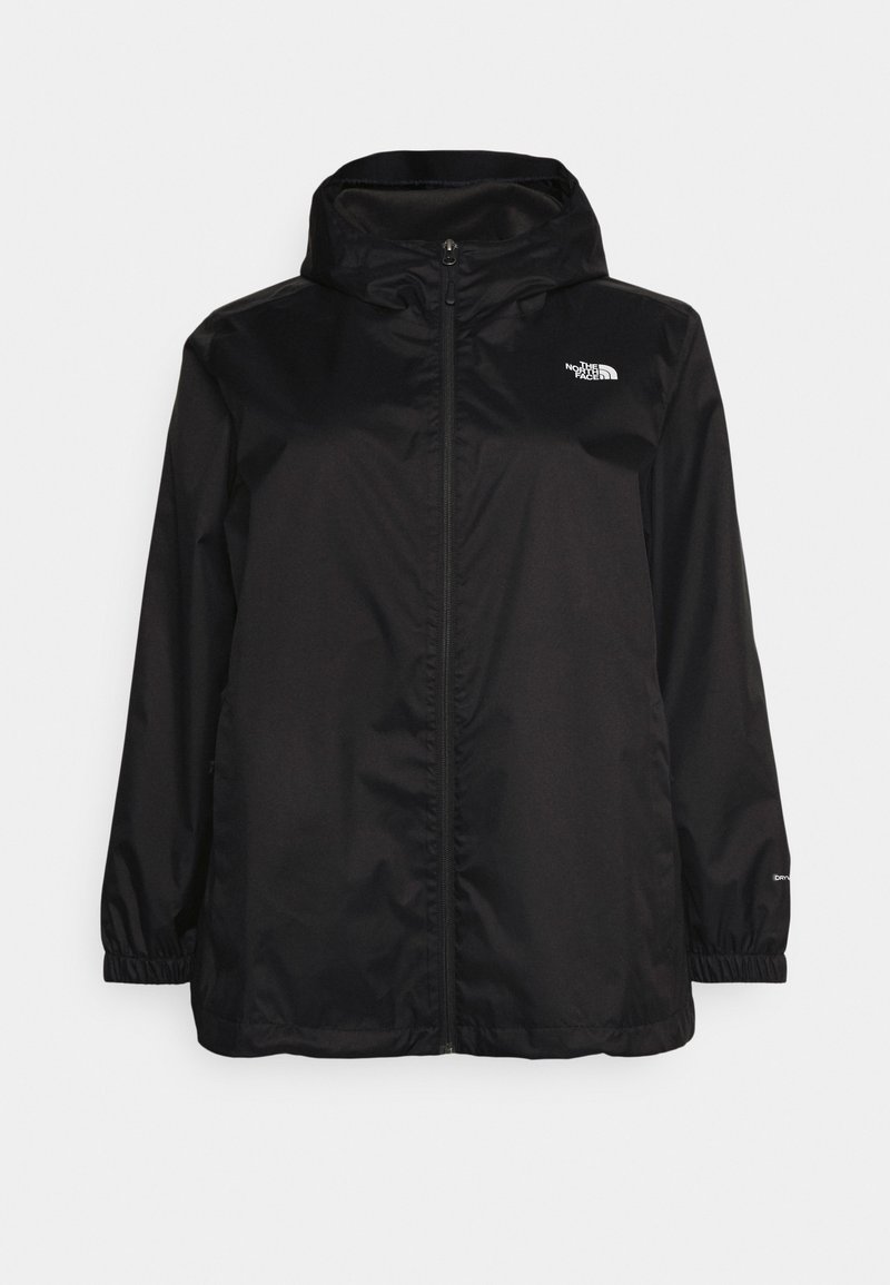 Giacca impermeabile nera con cappuccio, zipper frontale, polsini elasticizzati e logo sul petto. Texture liscia e design leggero.