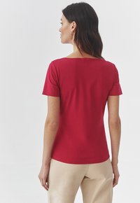 TATUUM MIKAJA 2 - T-shirts basic - rouge