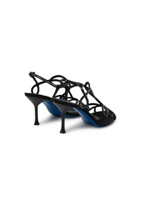 Sandali neri con tacco alto e design con fascette. Presentano decorazioni sulla parte superiore e una soletta blu. Tacco a stiletto con finitura testurizzata.