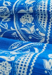 Next V-NECK REGULAR FIT - Hverdagskjole - blue and white print