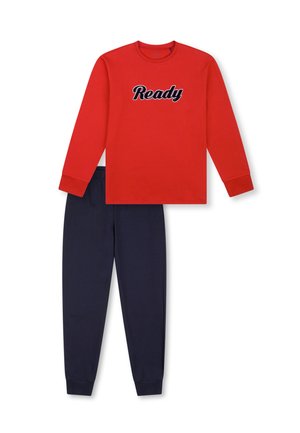Rotes Baumwollhemd mit langen Ärmeln und dem Aufdruck "Ready" in Marine, kombiniert mit navyfarbener Baumwoll-Jogginghose mit elastischem Bund und Bündchen.