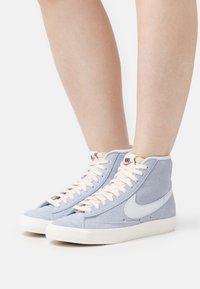 Nike Sportswear Sneakersy wysokie