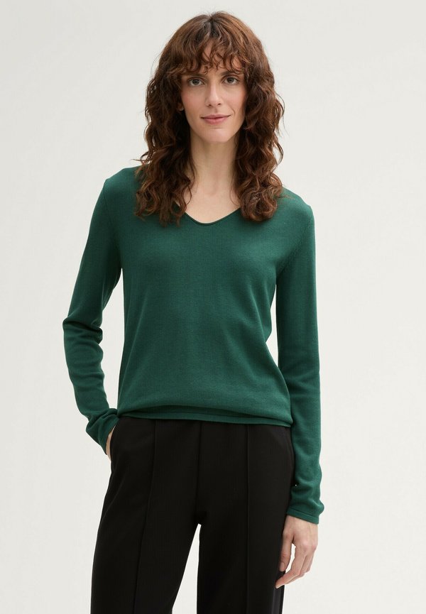 BASIC V-NECK - Strickpullover