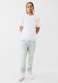 True Religion TEE - Basic T-shirt - white