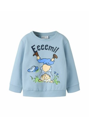 Lyseblå børne-sweatshirt med en tegneserie af et barn, der laver håndstand, teksten "Eeeemil" og græs med blomster nedenunder.