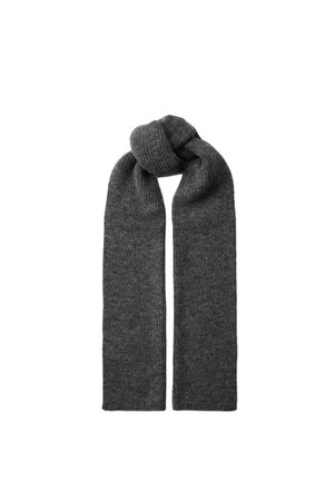 Écharpe tricotée gris foncé nouée d'un simple nœud avec une texture côtelée, présentée sur fond blanc.