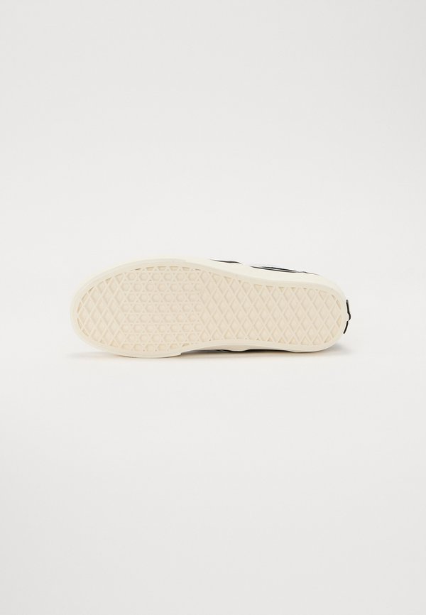 CLASSIC SLIP ON UNISEX  - Trainers4