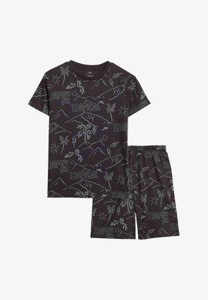 Zwart setje van een T-shirt met korte mouwen en korte broek met witte lijntekeningen in tropische stijl van palmbomen, bergen, zonnen en het woord "TROPICAL".