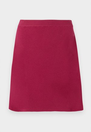 Roter, knielanger, figurbetonter Rock mit glatter Textur und breitem elastischem Bund, mit einfachem Design ohne sichtbare Muster oder Akzente.