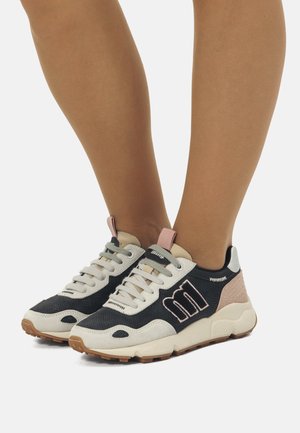 mtng Zapatillas - black