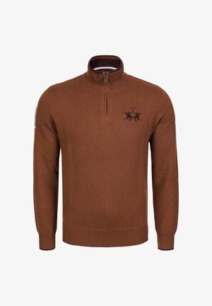 Bruine gebreide pullover met een halve ritssluiting bij de kraag, voorzien van een geborduurd polo-logo op de borst. Gladde textuur, geribbelde manchetten en zoom.