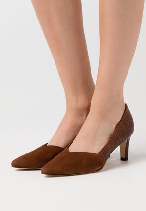 Peter Kaiser, Escarpins - cognac