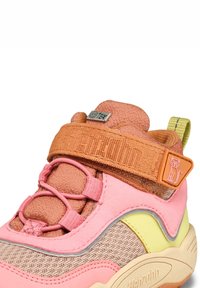 Affenzahn EXPLORY - Baby shoes - pink