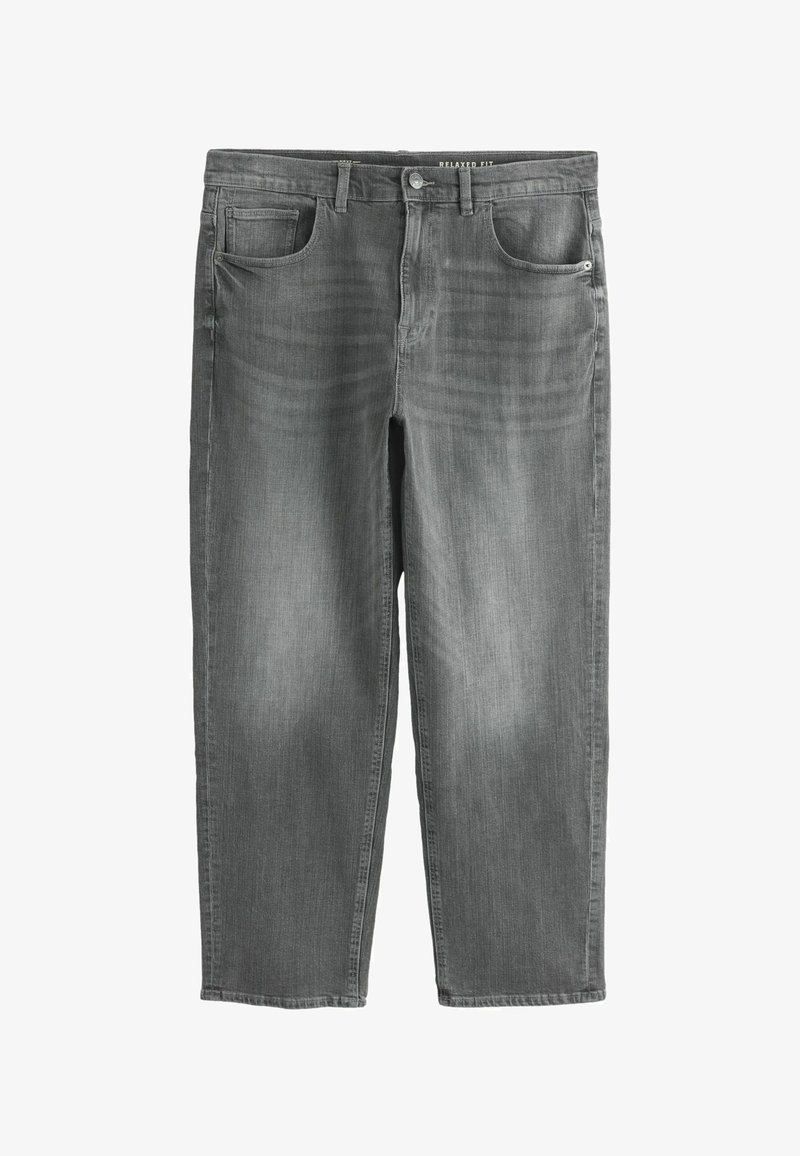 Jean en denim gris à coupe décontractée avec poches avant, passants pour ceinture et fermeture par bouton, présenté à plat sur un fond blanc.