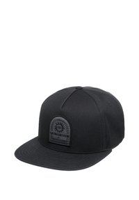 Svart caps laget av holdbart stoff, med flat skygge, rund krone, og en fremtredende, teksturert Quiksilver-logo lapp på forsiden.