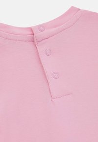 Guess SET - Shorts - rose