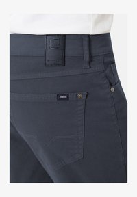 Unausgewählt, darkblue
