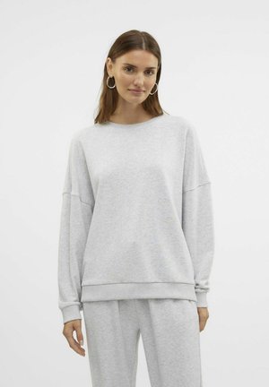 Lys grå sweatshirt med en afslappet pasform, rund halsudskæring og sænkede skuldre. Fremstillet af blødt stof med ribbede manchetter og kant.