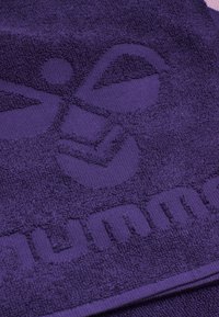 Hummel SONSTIGES LARGE  - Asciugamano - acai