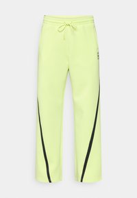 Unselected, lemon twist/black