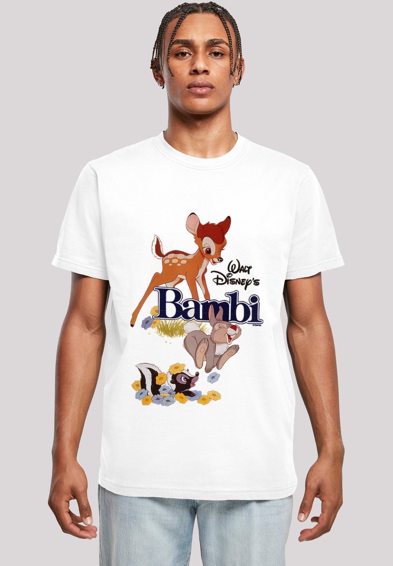 Hvit bomulls t-skjorte med et fargerikt trykk av Bambi og vennene hans, med teksten "Walt Disney's Bambi" i en fet skrift under.