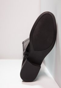 Caprice Botas - black
