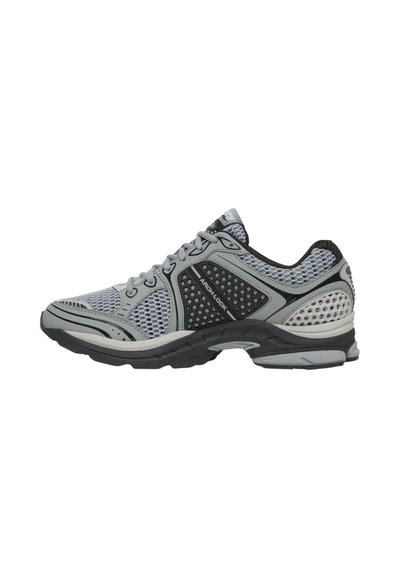 Saucony PROGRID TRIUMPH 4 101231-1009