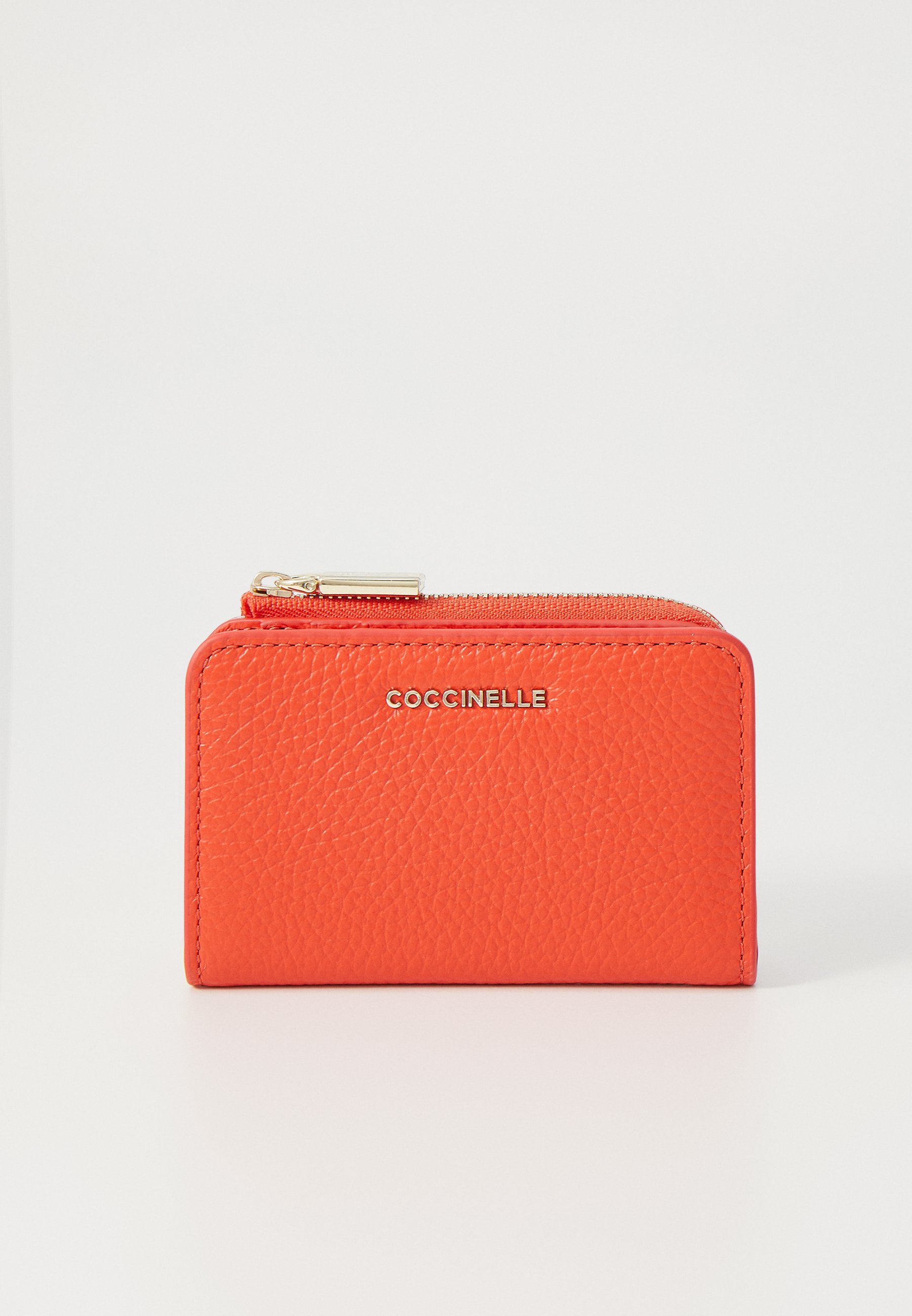 財布・小物その他 COCCINELLE Woman Wallet Orange E2MW511F701 R29 Metallic Soft | Coccinelle®