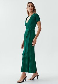 CALLI LINSEY - Pletené šaty - emerald