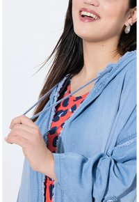 Thumbnail Image 6