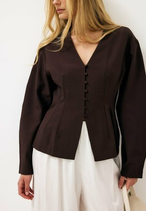 NA-KD, FITTED BUTTON FRONT BLOUSE - Blúzka - brown