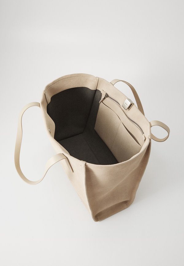 NARRATE  - Handbag - doeskin3