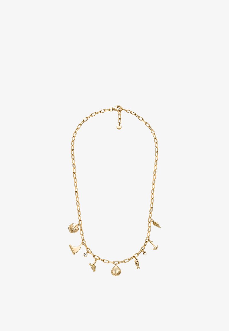 Collier doré avec une chaîne ornée de divers charms sur le thème marin, incluant un coquillage et un homard, ainsi que de petits accents décoratifs.