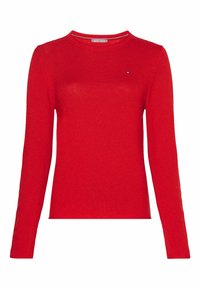 Roter Pullover mit langen Ärmeln, geripptem Textur, rundem Ausschnitt und schmaler Passform. Mit einem kleinen Logo-Detail auf der Brust. Weiches Strickmaterial.