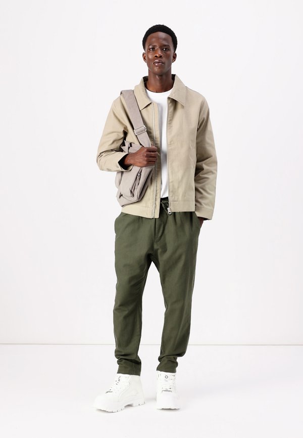 Light jacket - silver sage4