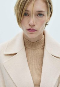 Mango Klasičan kaput - off-white