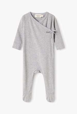 Grenouillère grise à manches longues avec design enveloppant, nouettes sur les côtés et fermetures à boutons. Fabriquée en tissu doux avec jambes pieds pour plus de chaleur.