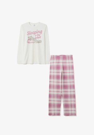 Haut de pyjama blanc à manches longues avec un texte rose et un graphique de chat, associé à un pantalon de pyjama à carreaux roses et blancs avec une taille élastique.